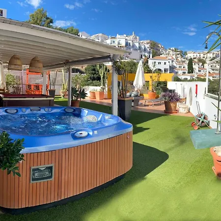 Apartment Atico Con Jacussi Y Parking En La Playa By Spainsunrentals Nerja